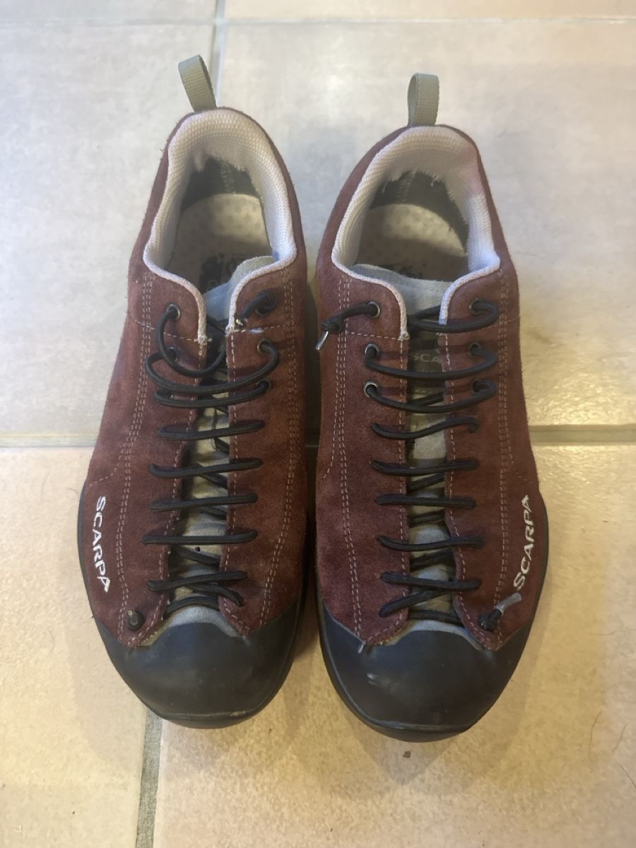 Scarpa Scarpe da donna: Trekkingschuhe Scarpa bordeaux-rot Grösse 40 – Usato da Oberentfelden venduto da HennaBina 1