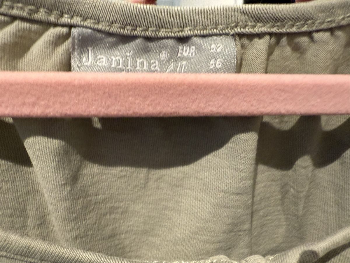 T-shirt: Shirt Grösse 52          3/4 Armlänge – Nuovo (secondo la descrizione) da Pfeffikon LU venduto da pepino17 2