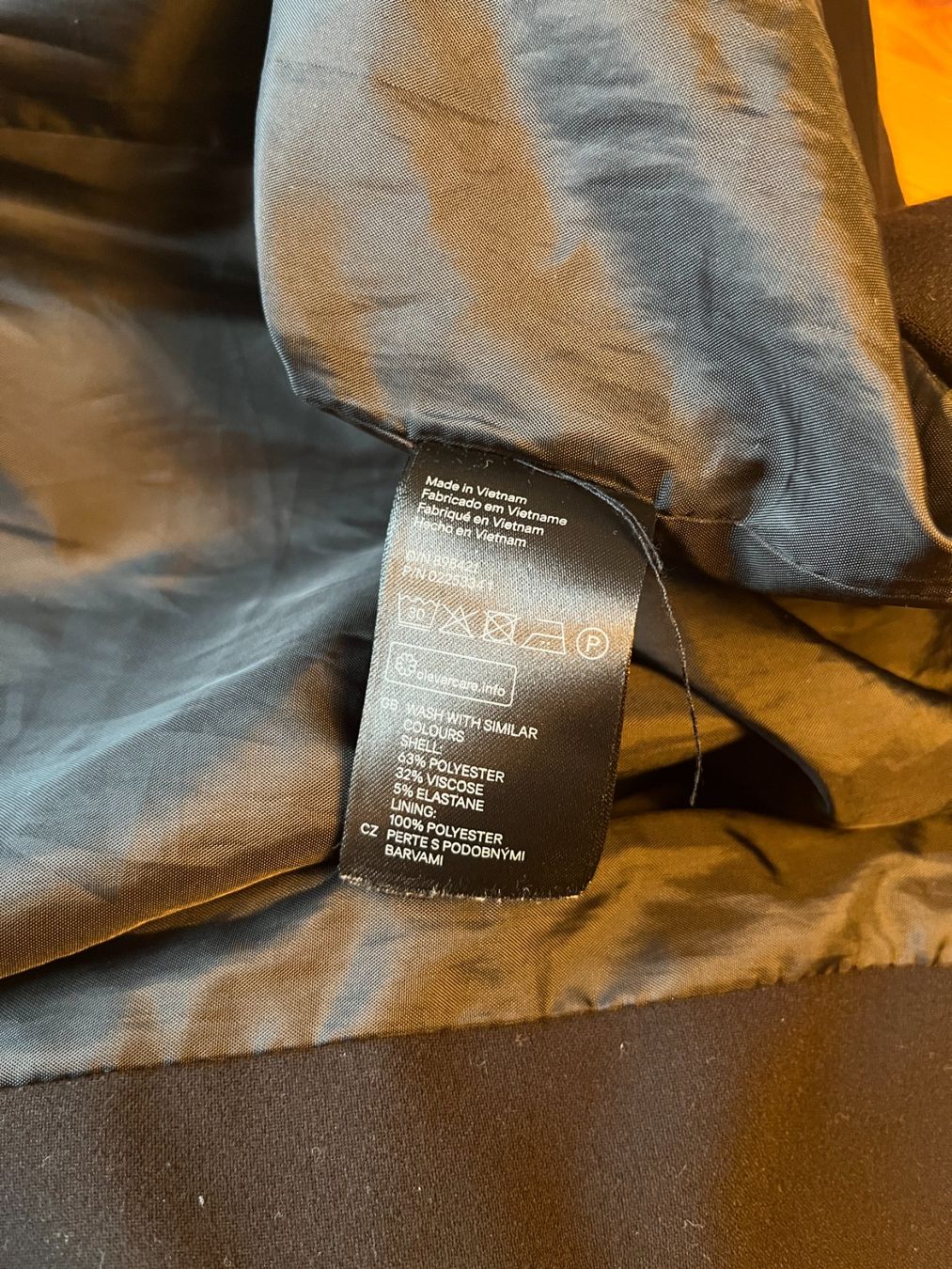 H&M Giacche: Light black jacket – Usato da Winterthur venduto da L.K.I. 3