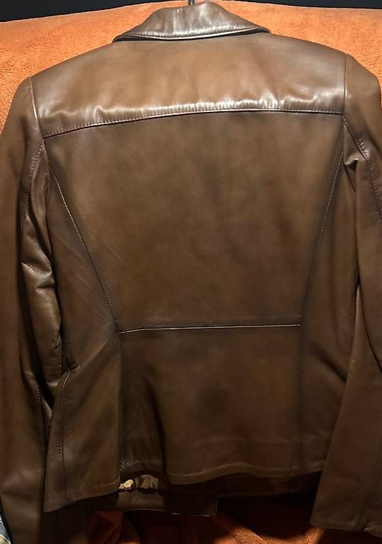 Giacche: Veste Femme Cuir NEUVE – Usato da Versoix venduto da jen_k2qv 3