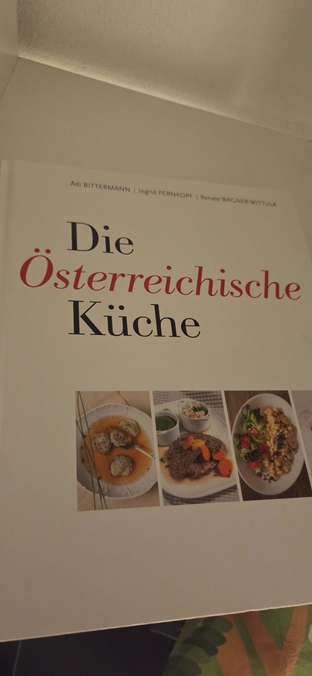 Libri: Buch:  Österreichische Küche – Usato da Bremgarten b. Bern venduto da Marge7979