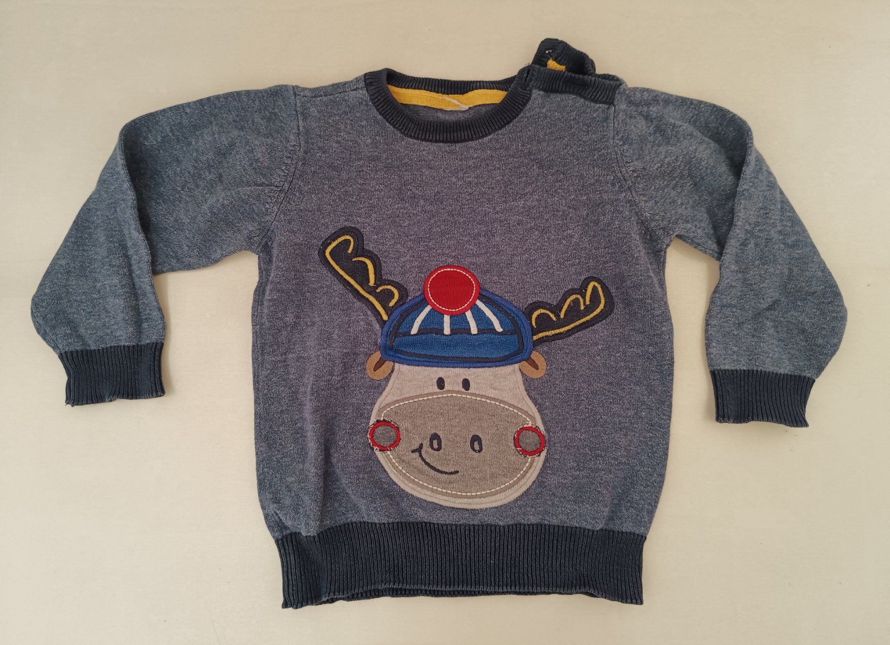 C&A Maglioni & Felpe: C&A Pulli Gr 92 Kinder blau mit Elch-Motiv – Usato da Oberhofen Thun'see venduto da cri_6md2