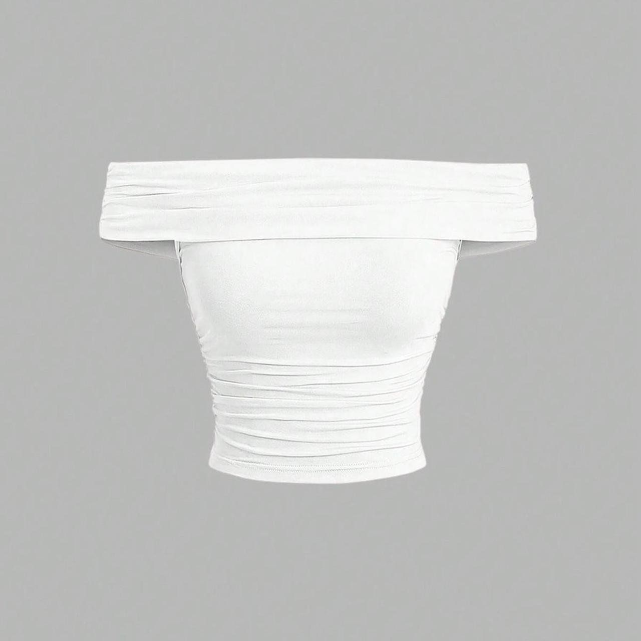 Top: Women's White Crop-top – Nuovo e nell'imballaggio originale da Zürich venduto da onlyifashion