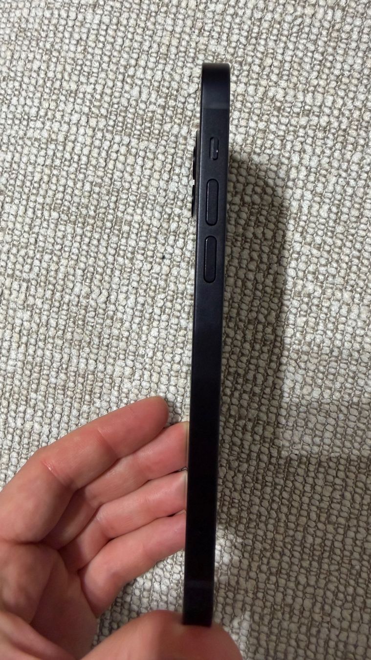 Apple Handys / Smartphones: Apple iPhone 12, schwarz, 128GB – Gebraucht aus Mettmenstetten von Sunsethunter04 4