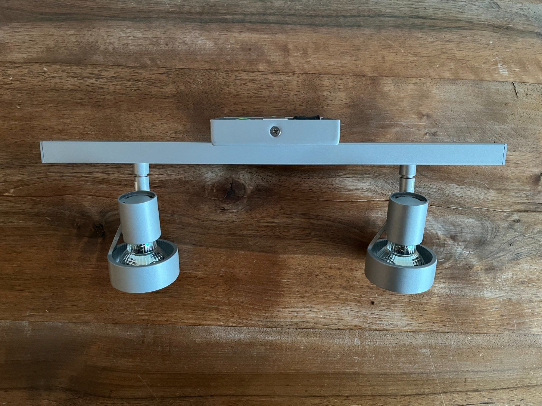 Lustres & lampes de plafonds: Deckenleuchte mit 2 Halogen-Spots – D'occasion à Uznach par Pommes06 2
