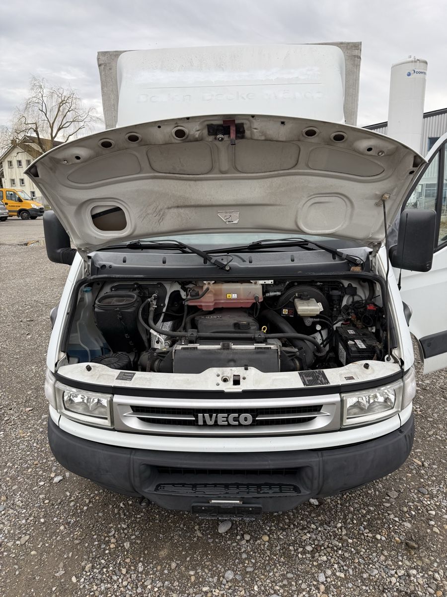 Iveco Véhicules utilitaires: IVECO DAILY 35S17 Hebebühne  – D'occasion à Amriswil par dombu 6
