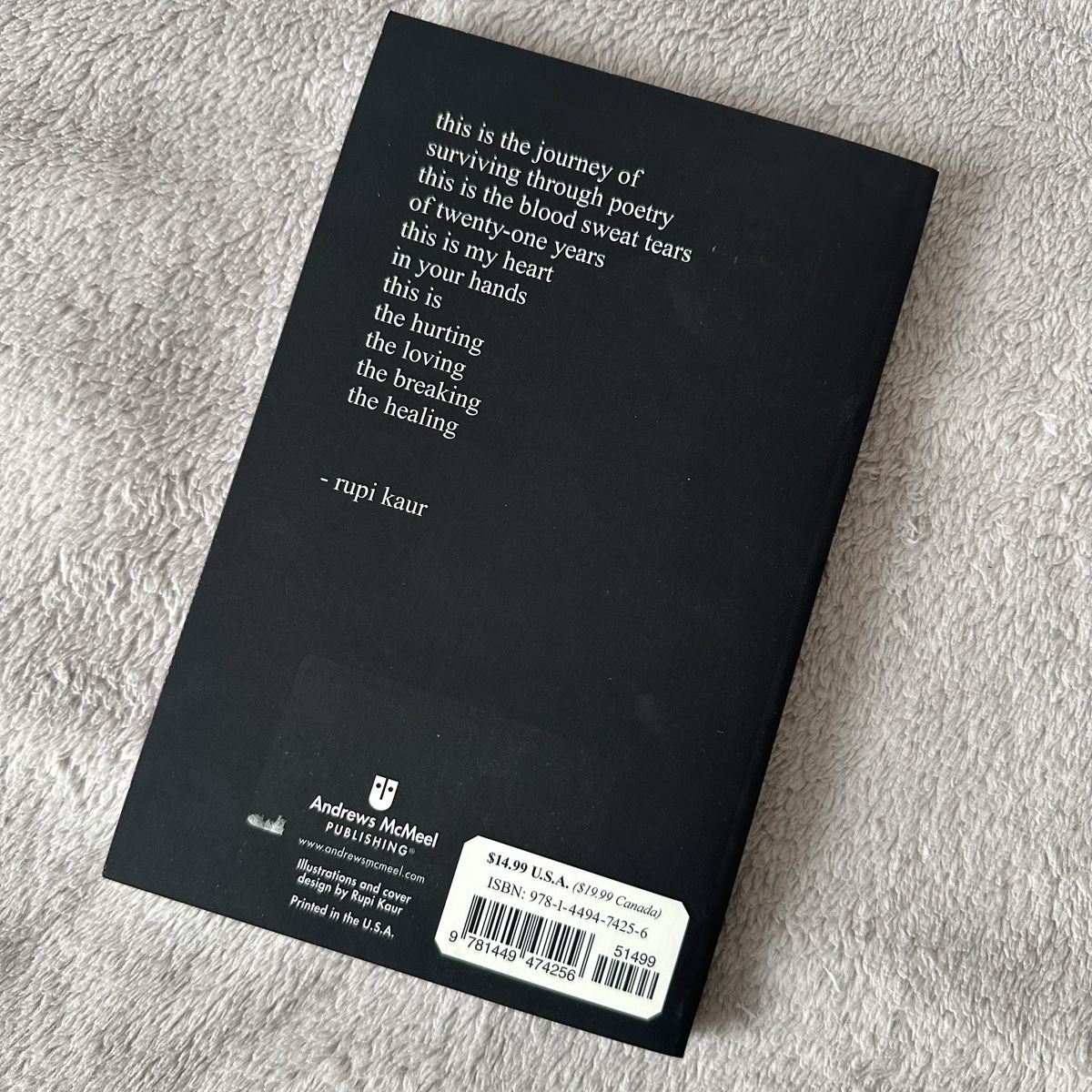 Bücher: Milk And Honey Rupi Kaur – Gebraucht aus Givisiez von dor_xb9k 1