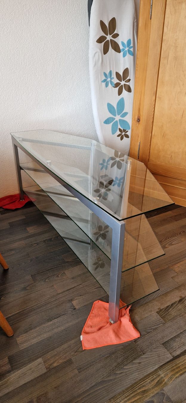 Mobili TV: TV Möbel Glas / Metall – Usato da Jakobsbad venduto da jube.schmid