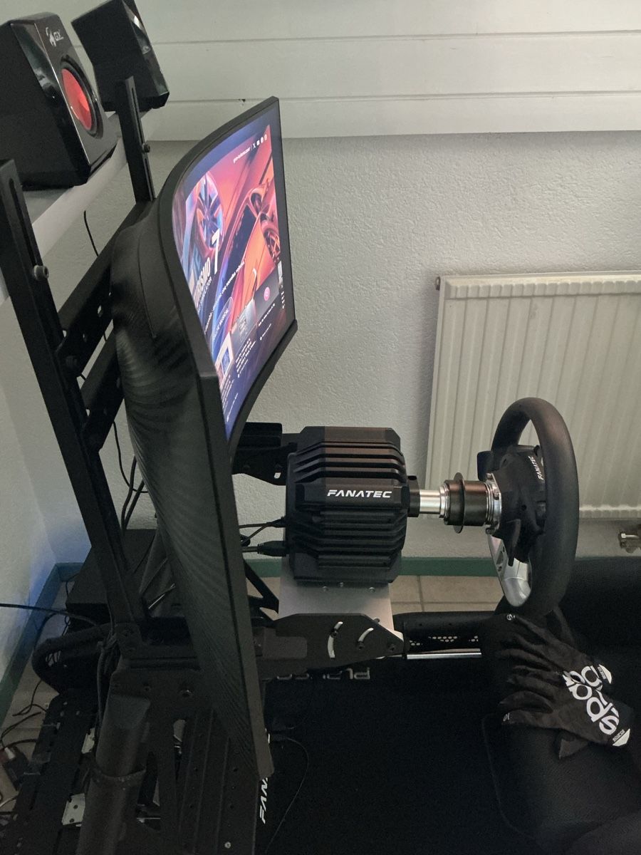 Fanatec Console: SIM Racing Playseat Fanatec – Usato da Courtételle venduto da Kinetic 5