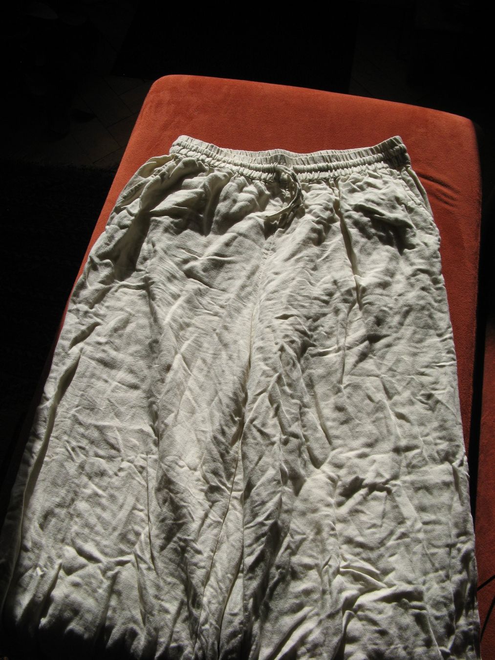 Na-kd Pantaloni: beige Sommerhose Na-kd Gr. 36 – Usato da Zürich venduto da apil 7