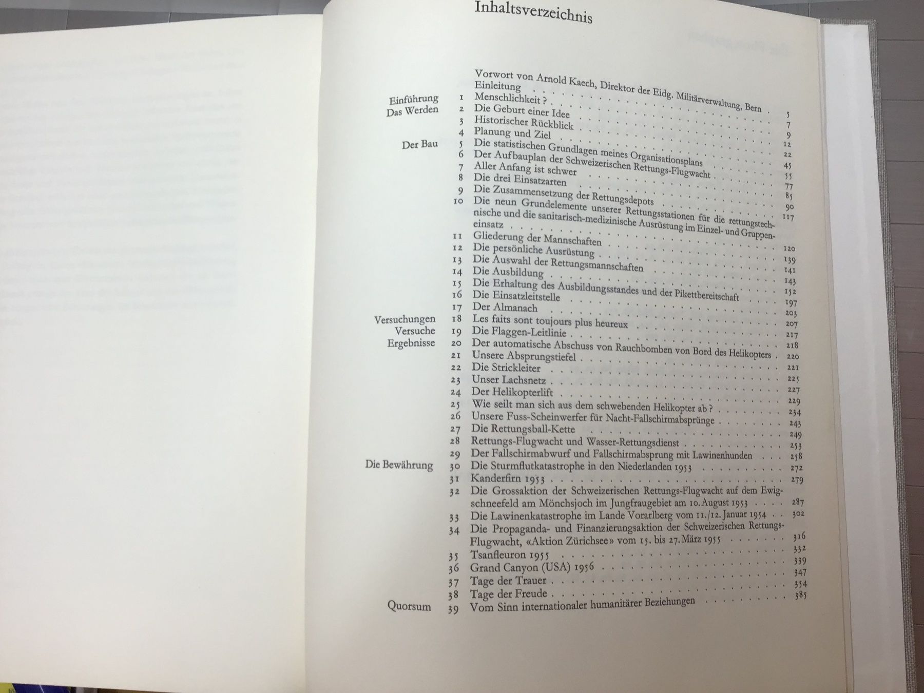 Bücher: FLIEGEN RETTEN HELFEN – Gebraucht aus Männedorf von Spezial-Modelle 1