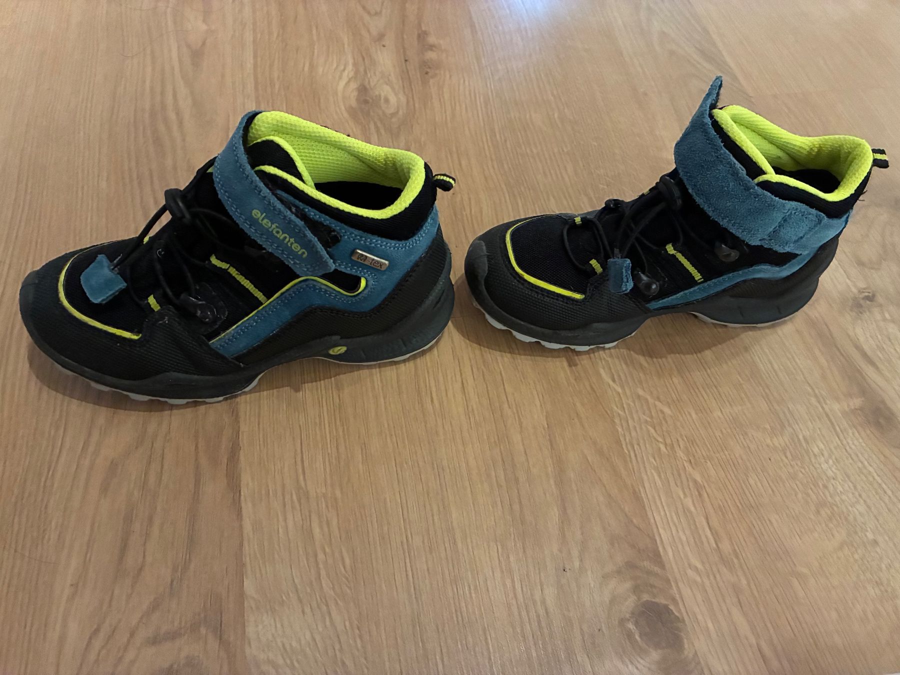 Elefanten Scarpe per ragazzi: Wanderschuhe von Elefanten, Grösse 30, weit – Usato da Eggenwil venduto da mic_b5l2 2