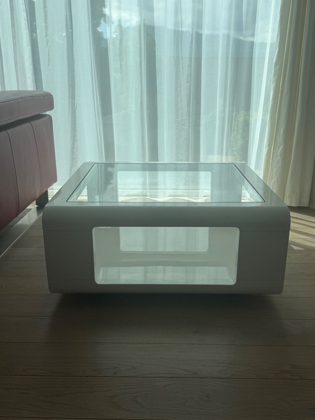 Tavoli: Couchtisch, 80 cm, mit Glaseinsatz – Usato da Uerikon venduto da Goncharov 1