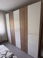 Kleiderschrank Holzoptik mit weiss Fronten guter Zustand