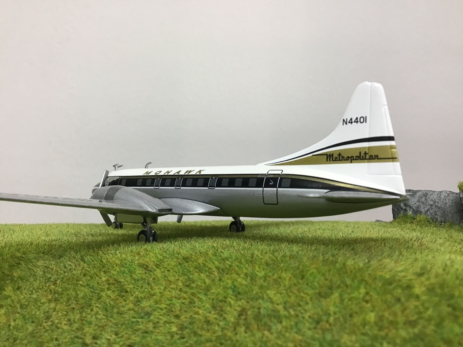 Kit di modellismo & Modellini statici: Modellflugzeug Convair 240 Mohawk N4401 - 1:200 – Nuovo (secondo la descrizione) da Männedorf venduto da Spezial-Modelle 3