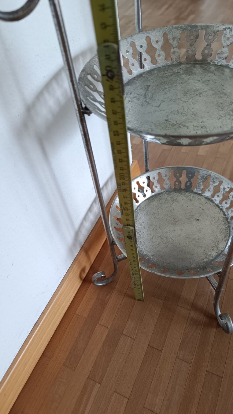 Altro in Decorazioni & Accessori: Wunderschöne klappbare Etagere Metall – Usato da Zürich venduto da Jul69 5