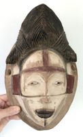 schöne ausdrucksstake alte PUNU Maske Gabun Höhe 29,5 cm