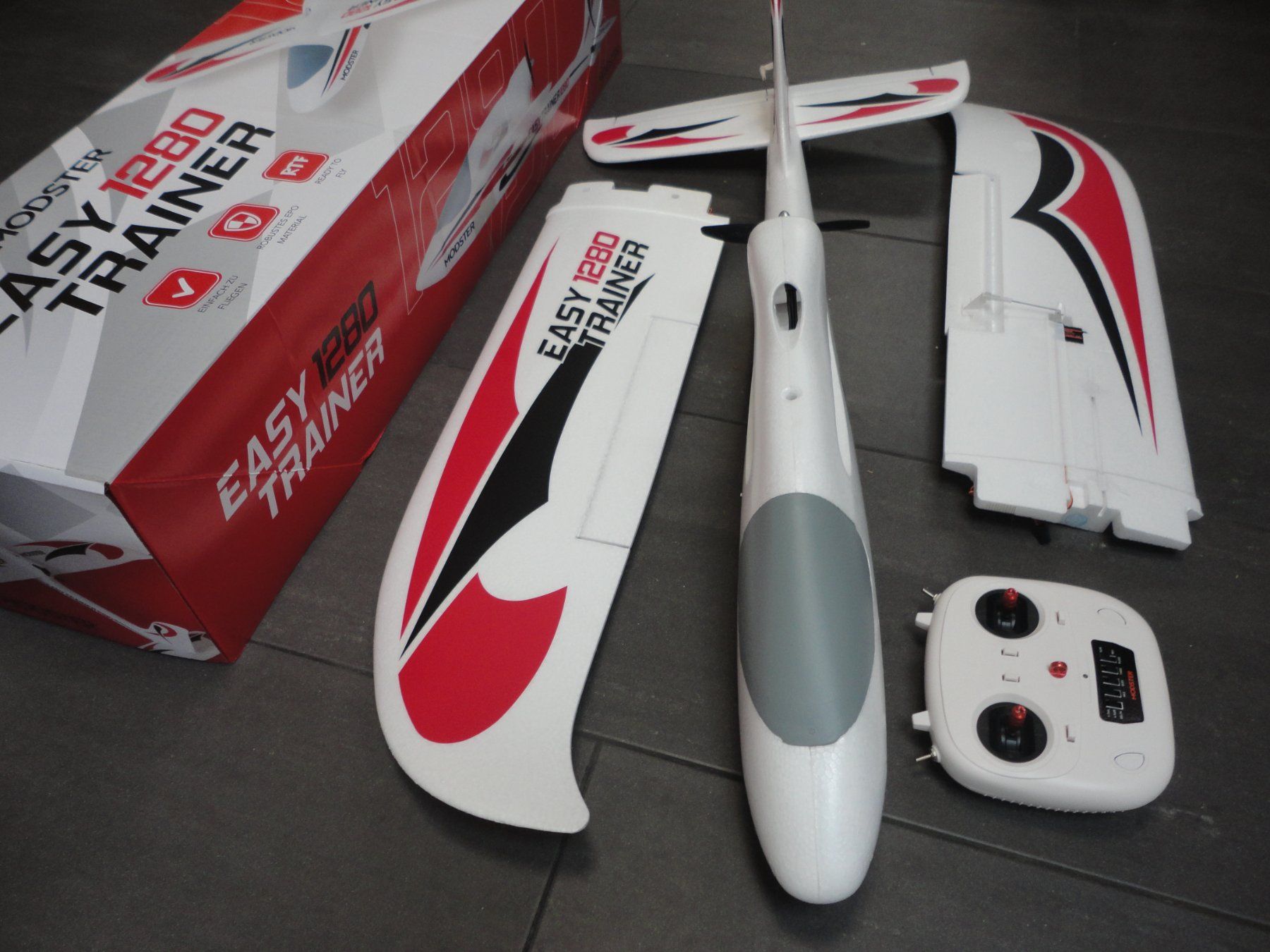 RC Modellbau: Easy Trainer  1280mm Elektromotor – Neu und originalverpackt aus Horgen von  3