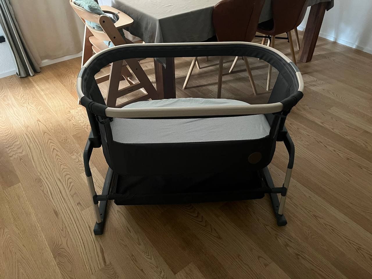 Maxi-Cosi Betten: Maxi-Cosi Iora Air Beyond Beistellbett Cot – Gebraucht aus Zug von arthur1337 1