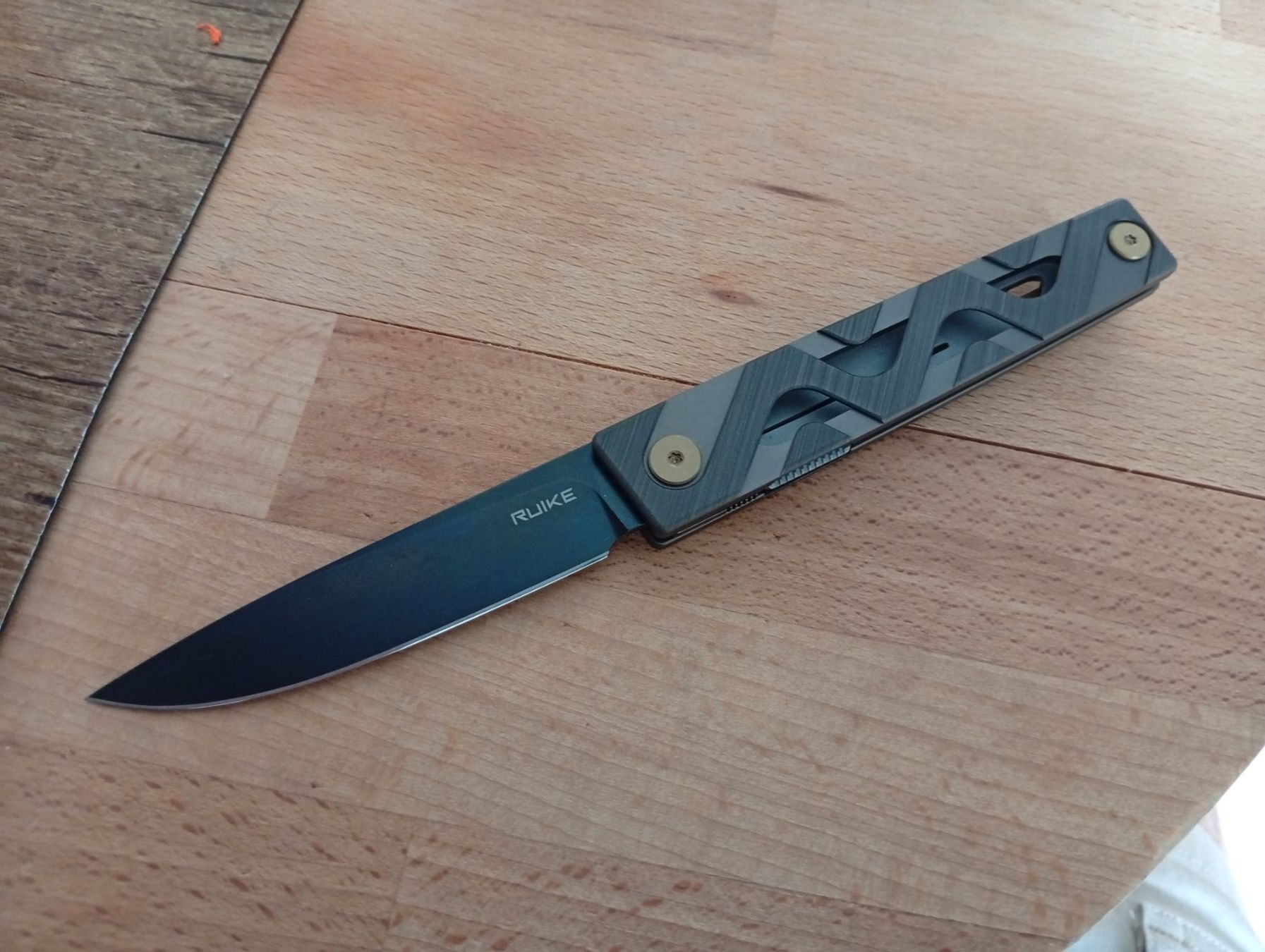 Coltelli tascabile: Taschenmesser Klappmesser Sackmesser Ruike – Nuovo e nell'imballaggio originale da Winterthur venduto da Rogue01 2
