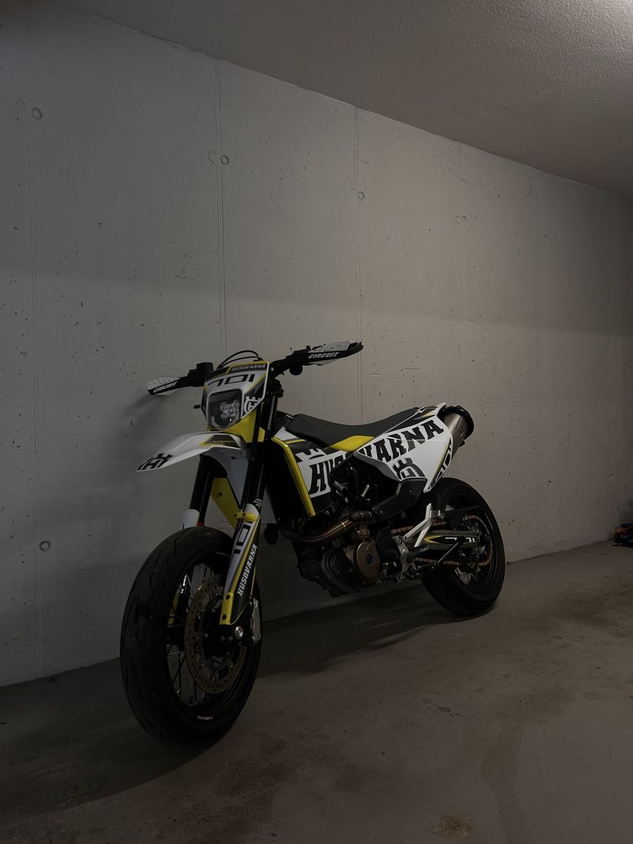 Husqvarna Strada: Husqvarna 701  – Usato da Villa Luganese venduto da oli_7m5x 3