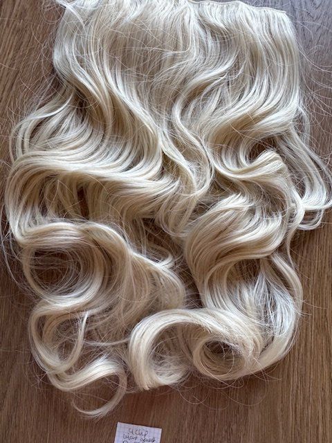 Parrucche: Kunstextextensions blond ca 60 cm 4 clip – Nuovo e nell'imballaggio originale da Opfikon venduto da onlineschweiz 1