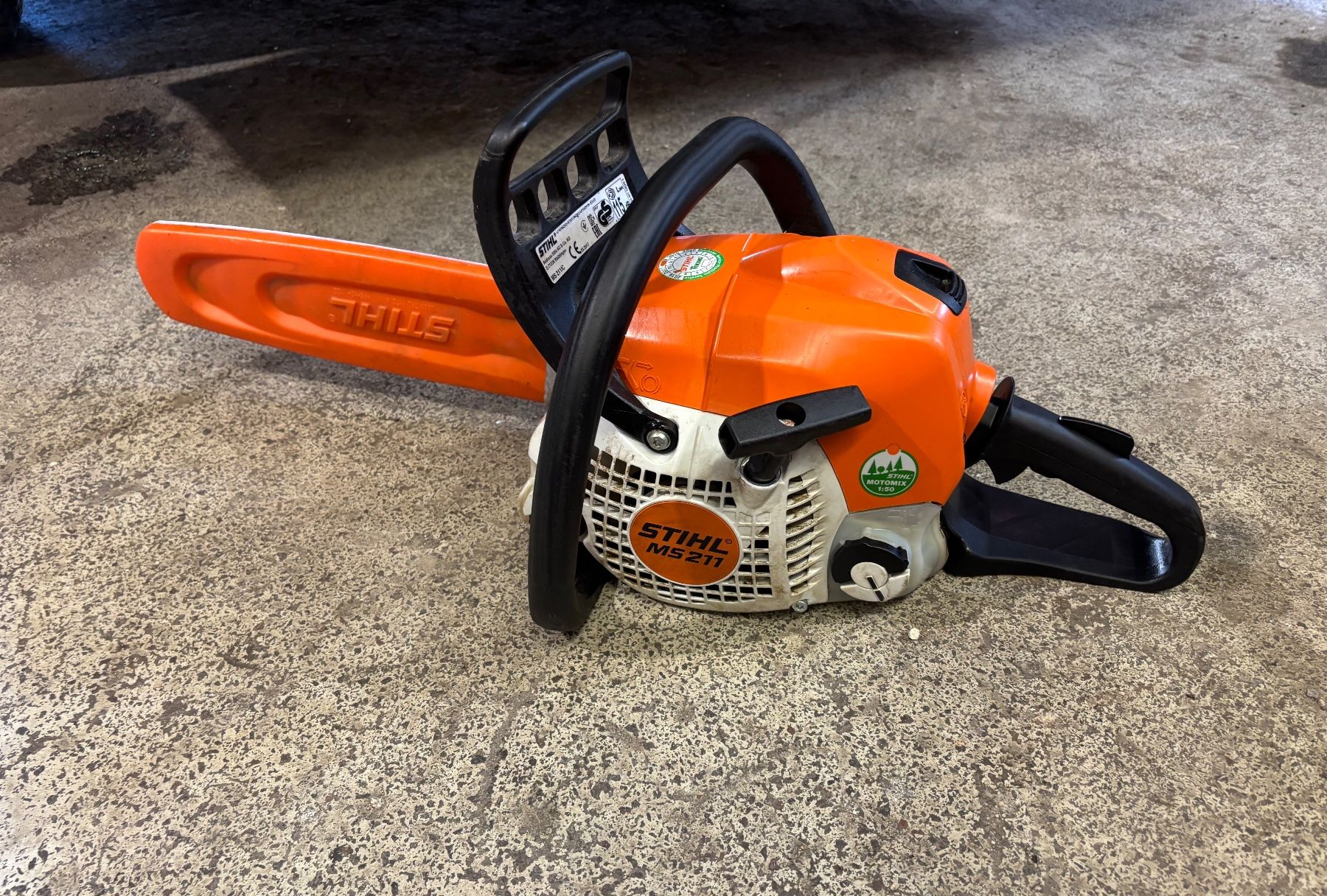 Stihl Seghe: Stihl MS 211 Motorsäge – Usato da Grono venduto da Alpina6537 5
