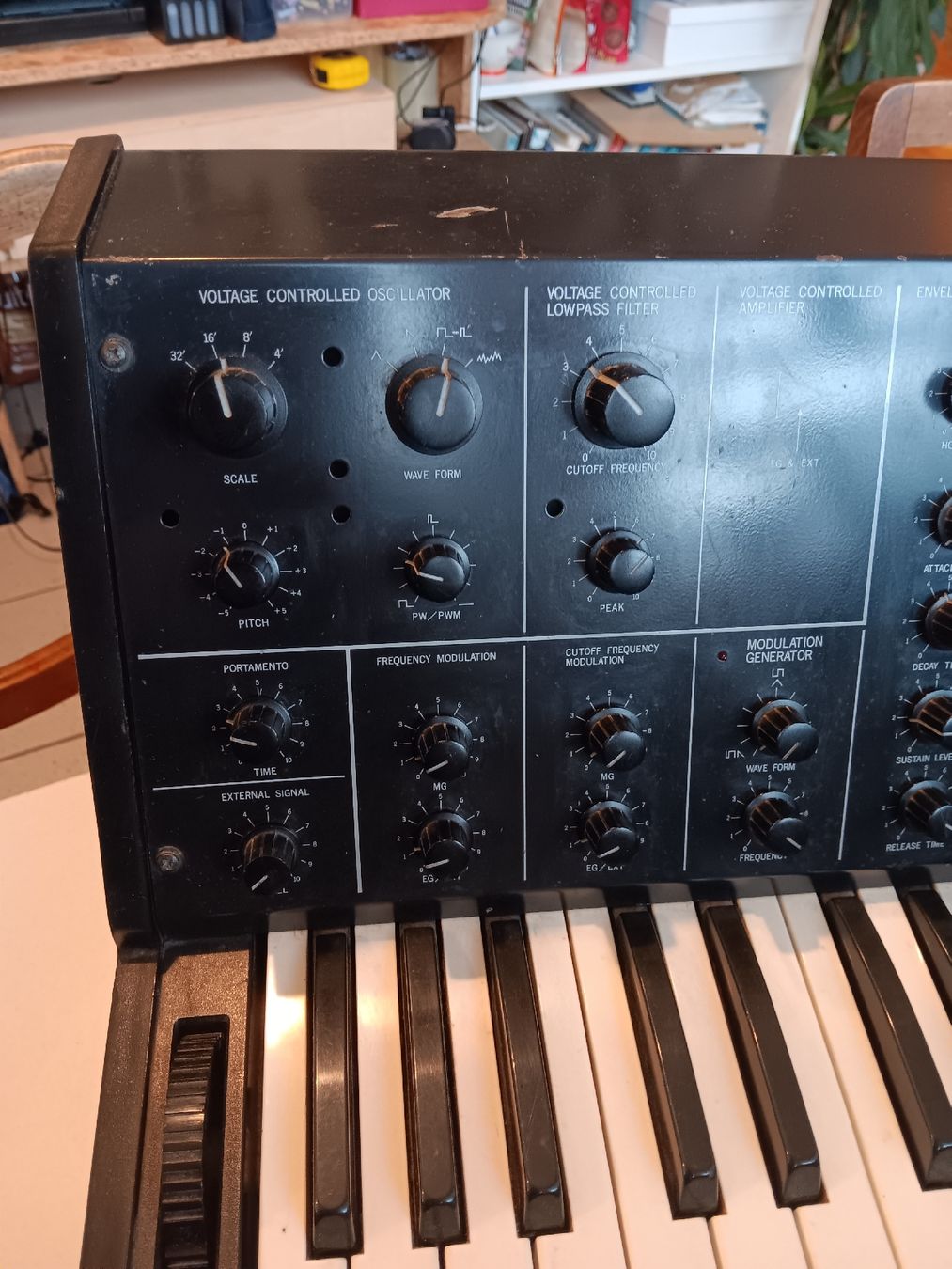 Korg Strumenti musicali: Korg ms 10 vintage synthesiser – Usato da Versoix venduto da lpid69 4