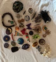Diverse Stecknadeln,Broschen, Schmuck