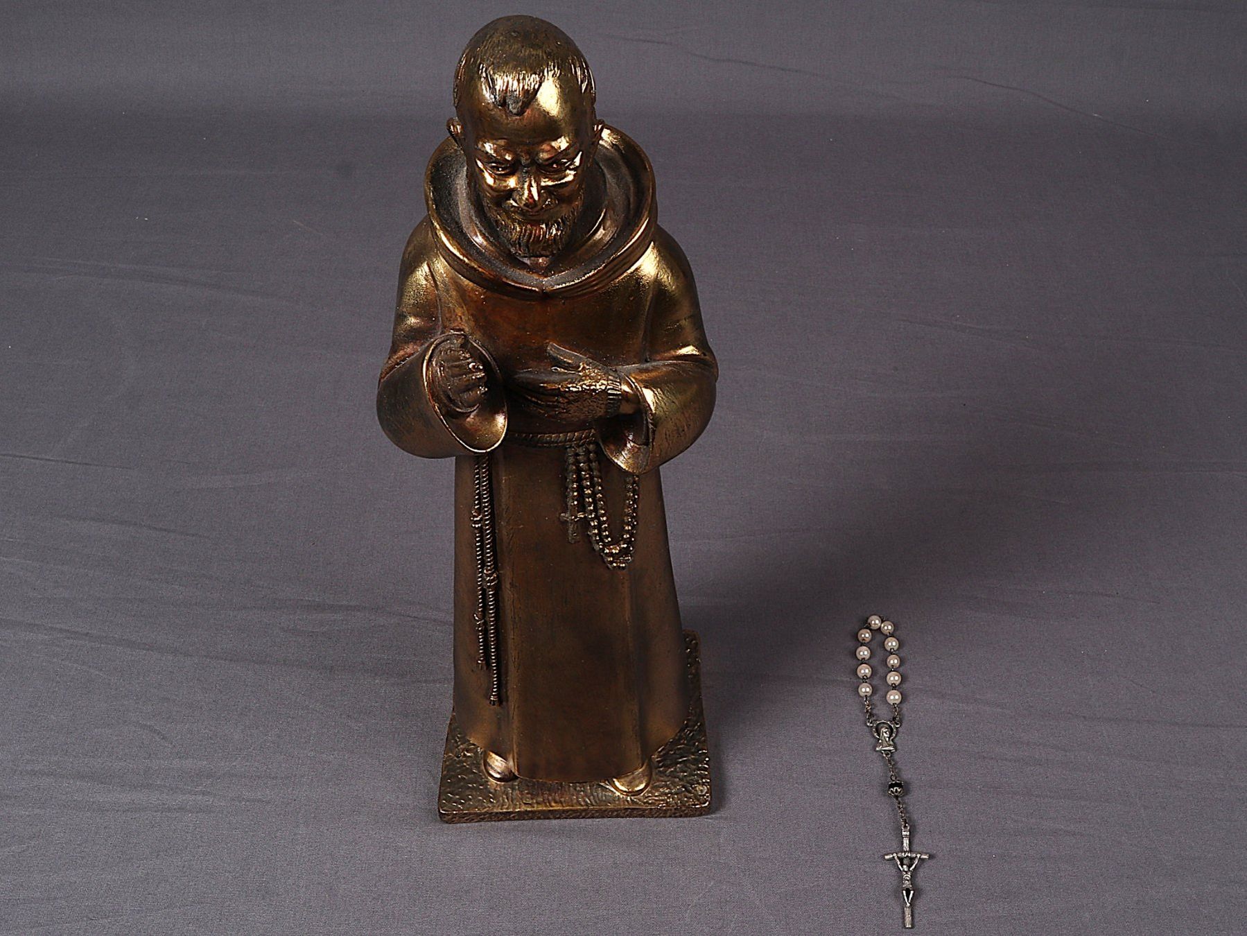 Skulpturen & Statuen: Statue Pater Pio – Gebraucht aus Steinen von Restwert_Steinen 2