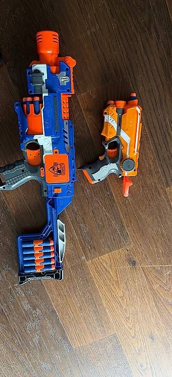 Spielzeuge: Nerf toy guns bundle with accessories used – Gebraucht aus Rüschlikon von mar_d7sp