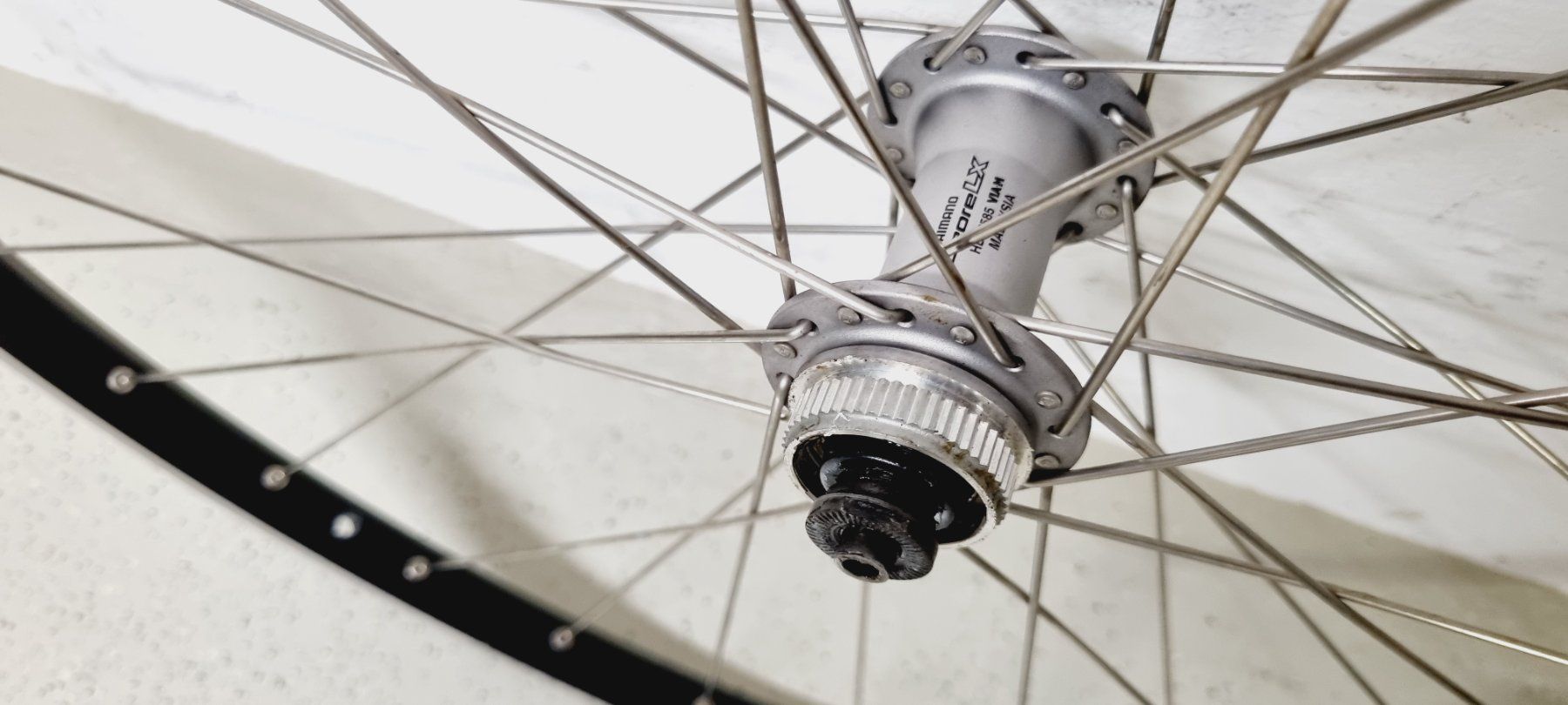 Mavic Pezzi di ricambio: Mavic Vorderrad 28" Neu,und ungebraucht – Nuovo (secondo la descrizione) da Zürich venduto da emi_rp8k 2