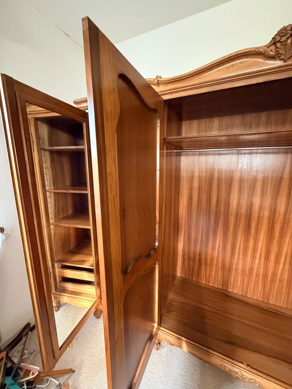 Armadi: Kleiderschrank 4 Türig – Usato da Zürich venduto da dwhasler 3