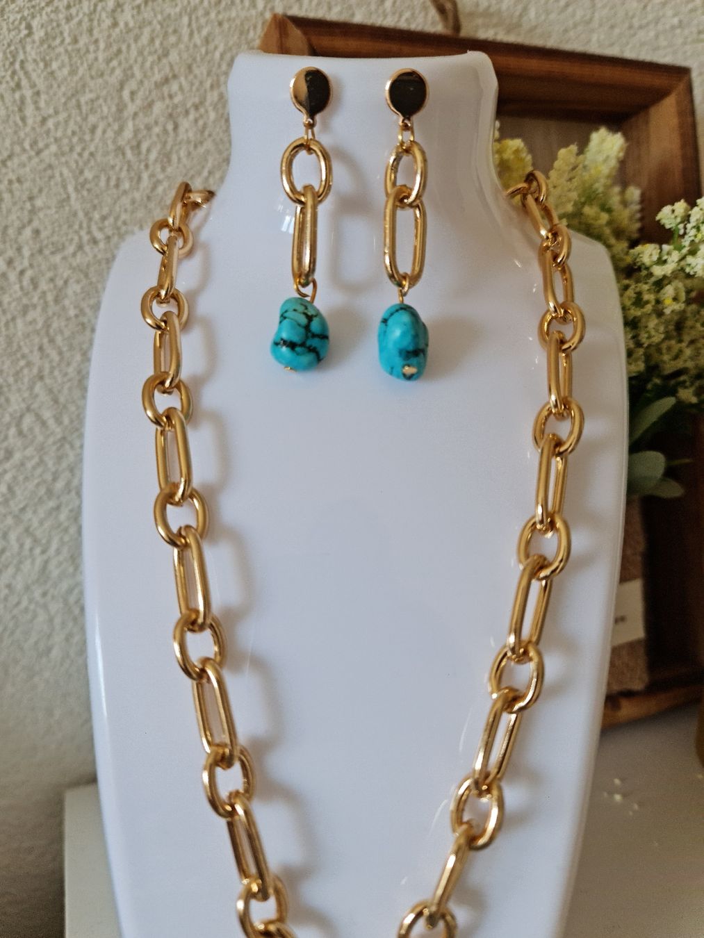 Altri gioielli: Gold Chain Necklace with Turquoise - Summer Statement! – Nuovo (secondo la descrizione) da Bouveret venduto da dou_g8q7 2