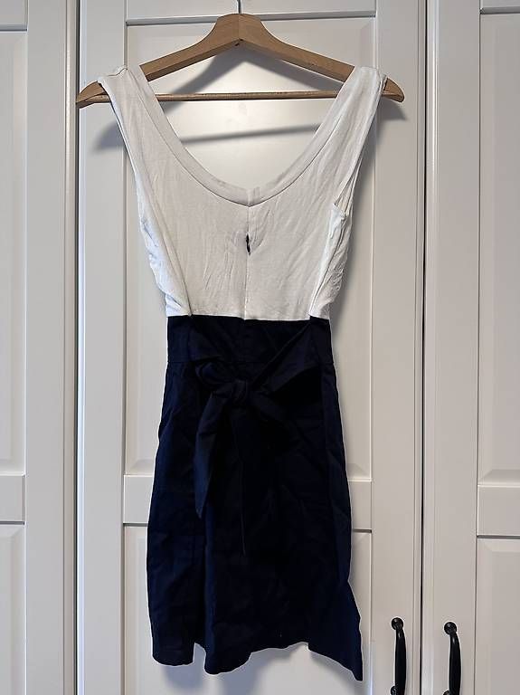 Vestiti: Gr.S TOPSHOP LONDON Kleid – Usato da Kilchberg ZH venduto da lolena 1