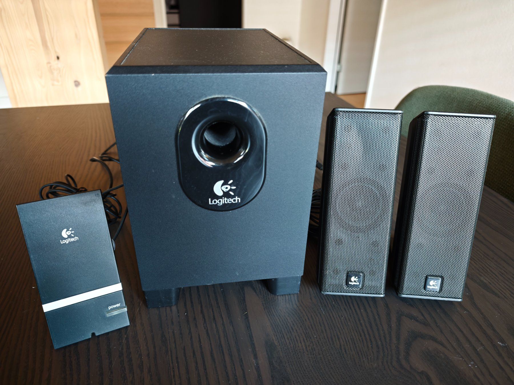 Logitech Lautsprecher: Logitech Lautsprecher-Set 2.1 Z200 gebraucht – Gebraucht aus Winterthur von mwopmann