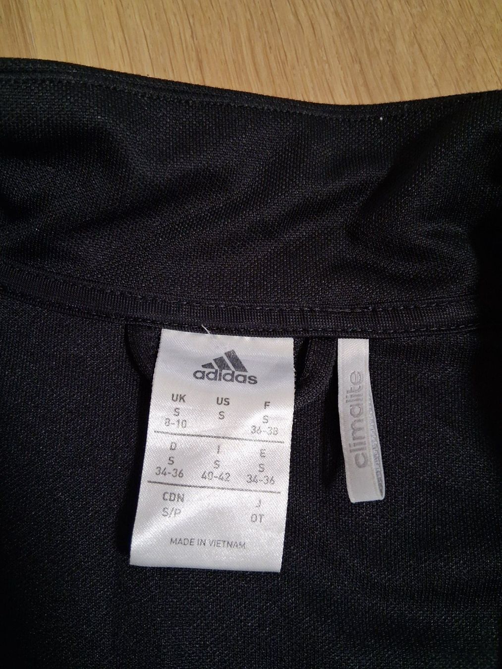 Adidas Giacche: Adidas climalite Jäckchen S – Usato da Lengnau AG venduto da Nathi88 1