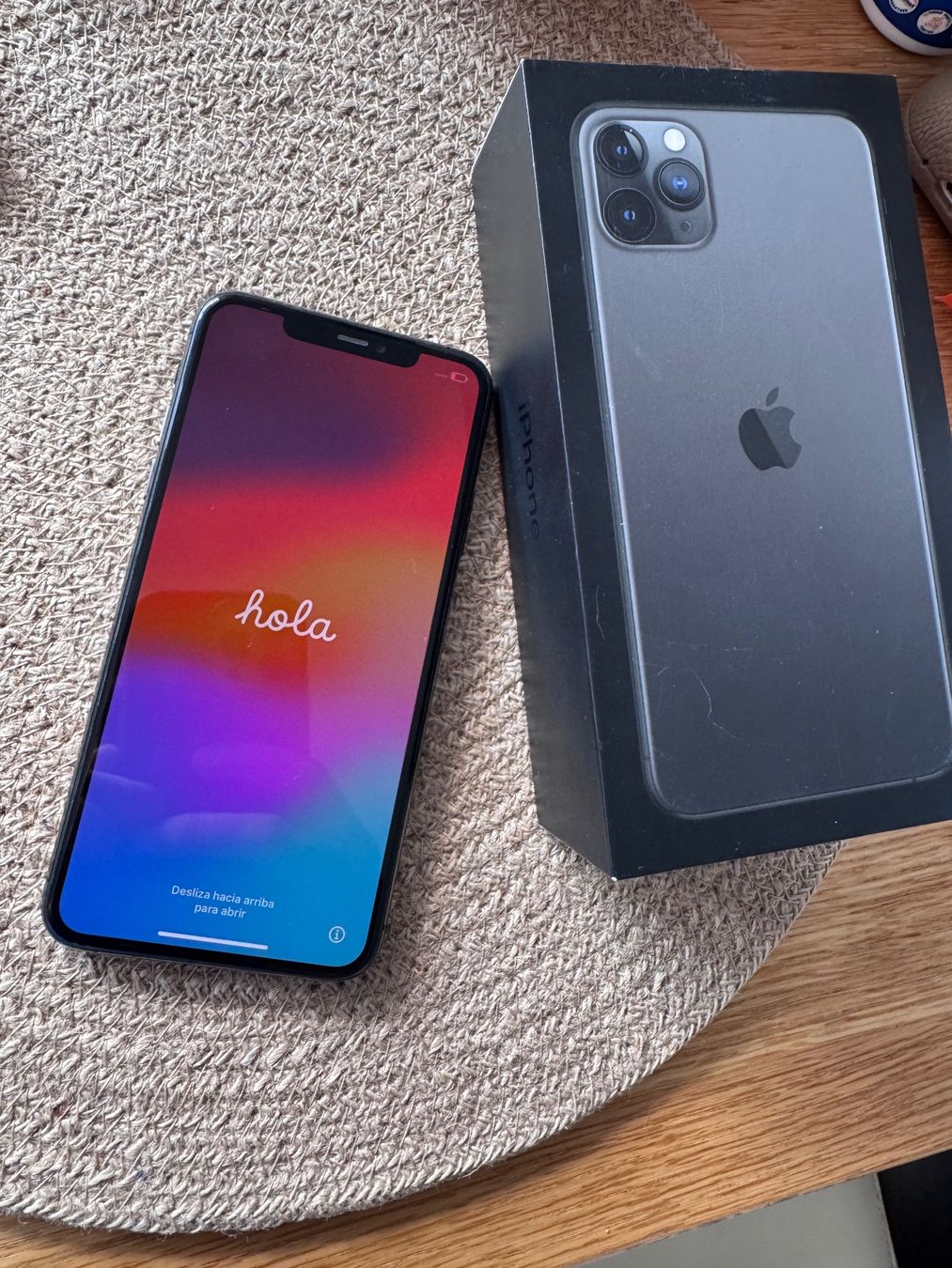 Apple Telefoni cellulari / Smartphones: iPhone 11 Pro Max 256 gb – Usato da Hombrechtikon venduto da Albina_