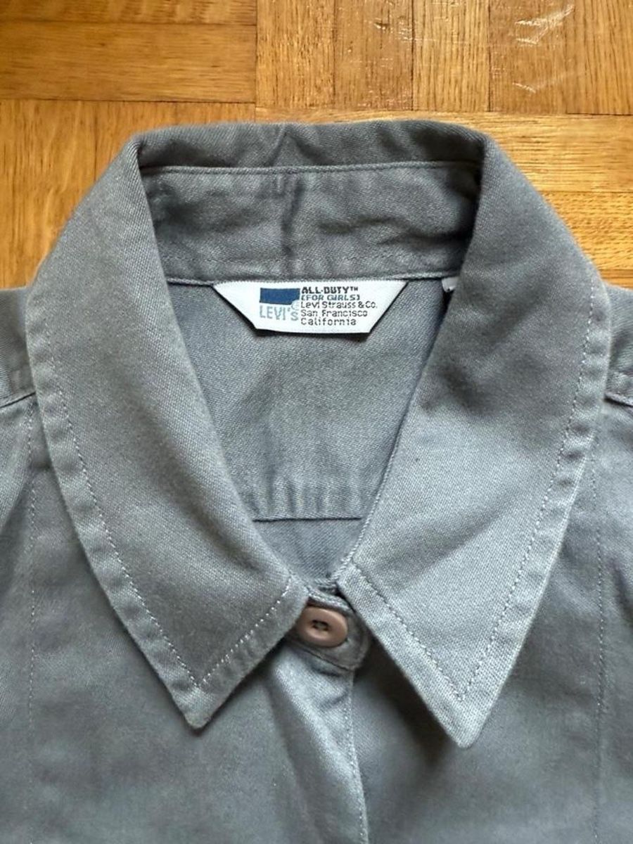 Levi's Camicie: Vintage Levis grey work shirt – Usato da Zürich venduto da sam_g2zl 1