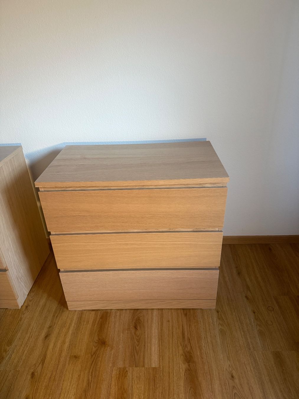 Ikea Cassettiere: Set de 2 commodes IKEA Malm bois chêne blanchi – Usato da Zollikerberg venduto da fil_9vvz 6