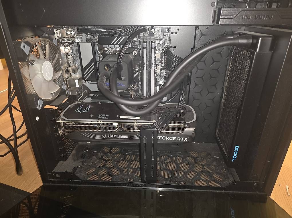 Intel PCs: High End Gaming Pc Komplett Set Up – Gebraucht aus Niederhasli von trn_wh7s 2