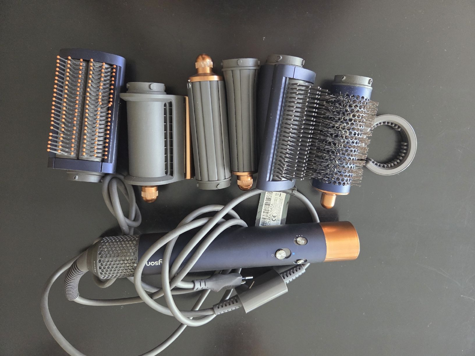 Dyson Lockenstäbe & Haarglätter: Dyson Airwrap - all component – Gebraucht aus Zollikon von kklezlova