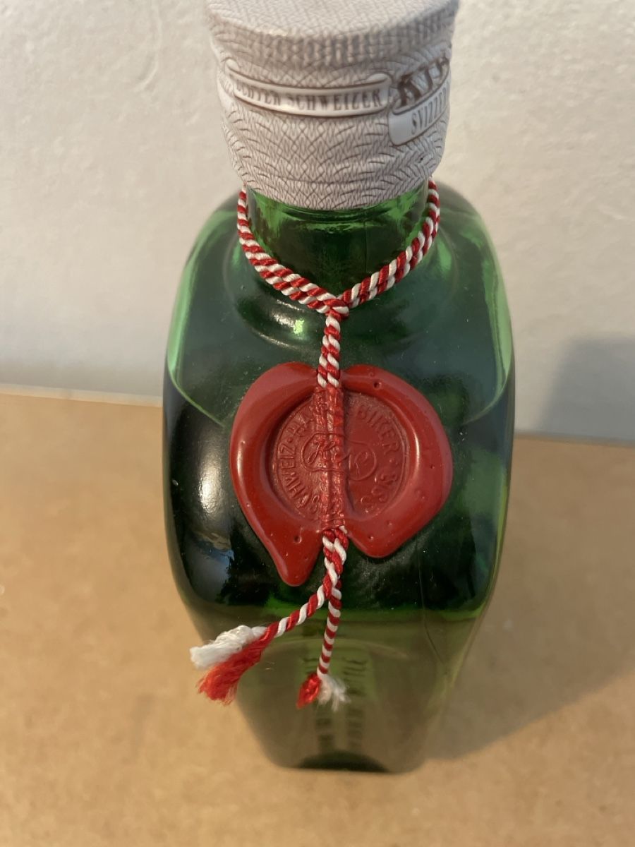 Sonstiges: General Sutter Kirsch Flasche versiegelt Sammelwert – Neu und originalverpackt aus Bern von coca-cola12 1