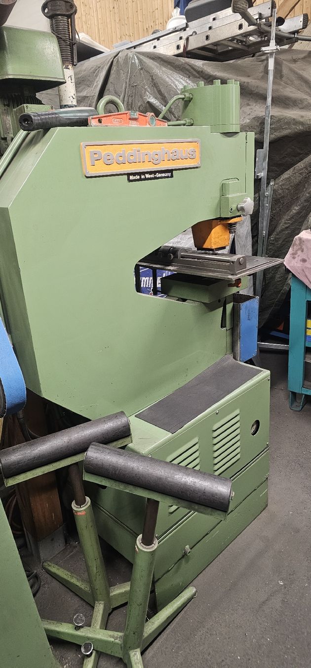 Tutte le macchine: Stanzmaschine  Peddinghaus Hydraulic 500 – Usato da Emmenbrücke venduto da inf_l8yf 3