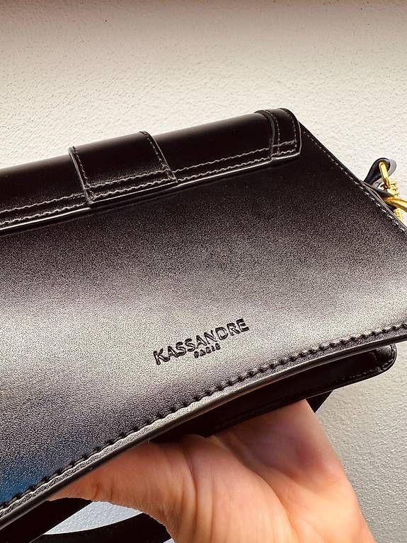 Taschen für Damen: Kassandre Paris Mini Sac Locket Bag Black Neu – Gebraucht aus Gossliwil von hitsarthur 2