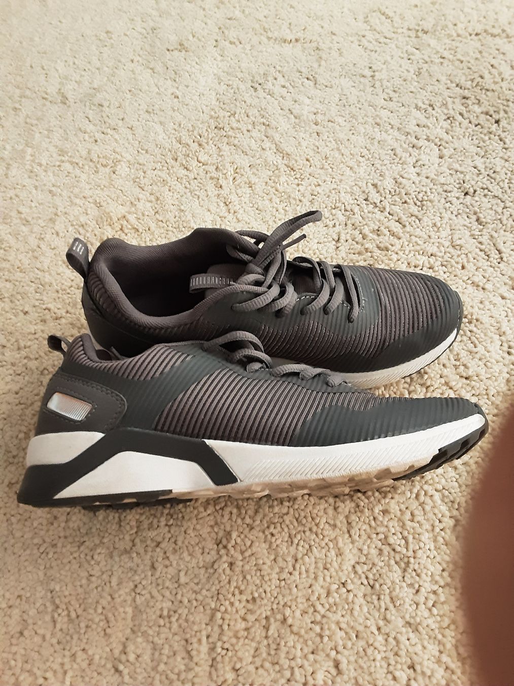 Scarpe da donna: Schuhe Gr.37 – Usato da Altdorf UR venduto da Brandli 1