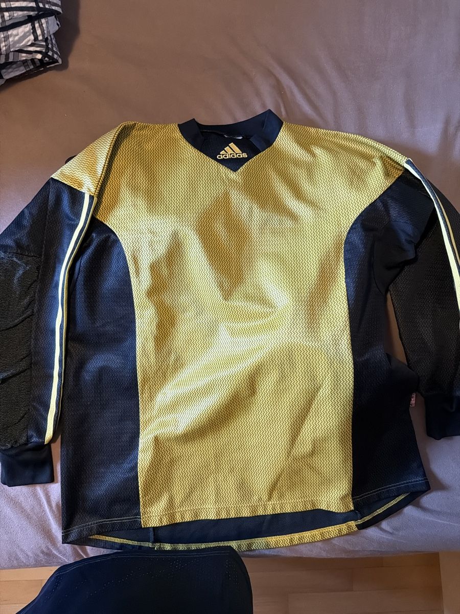 Adidas Lotti di vestiti: Affare per Portiere – Usato da Sementina venduto da bru_vpp5 1