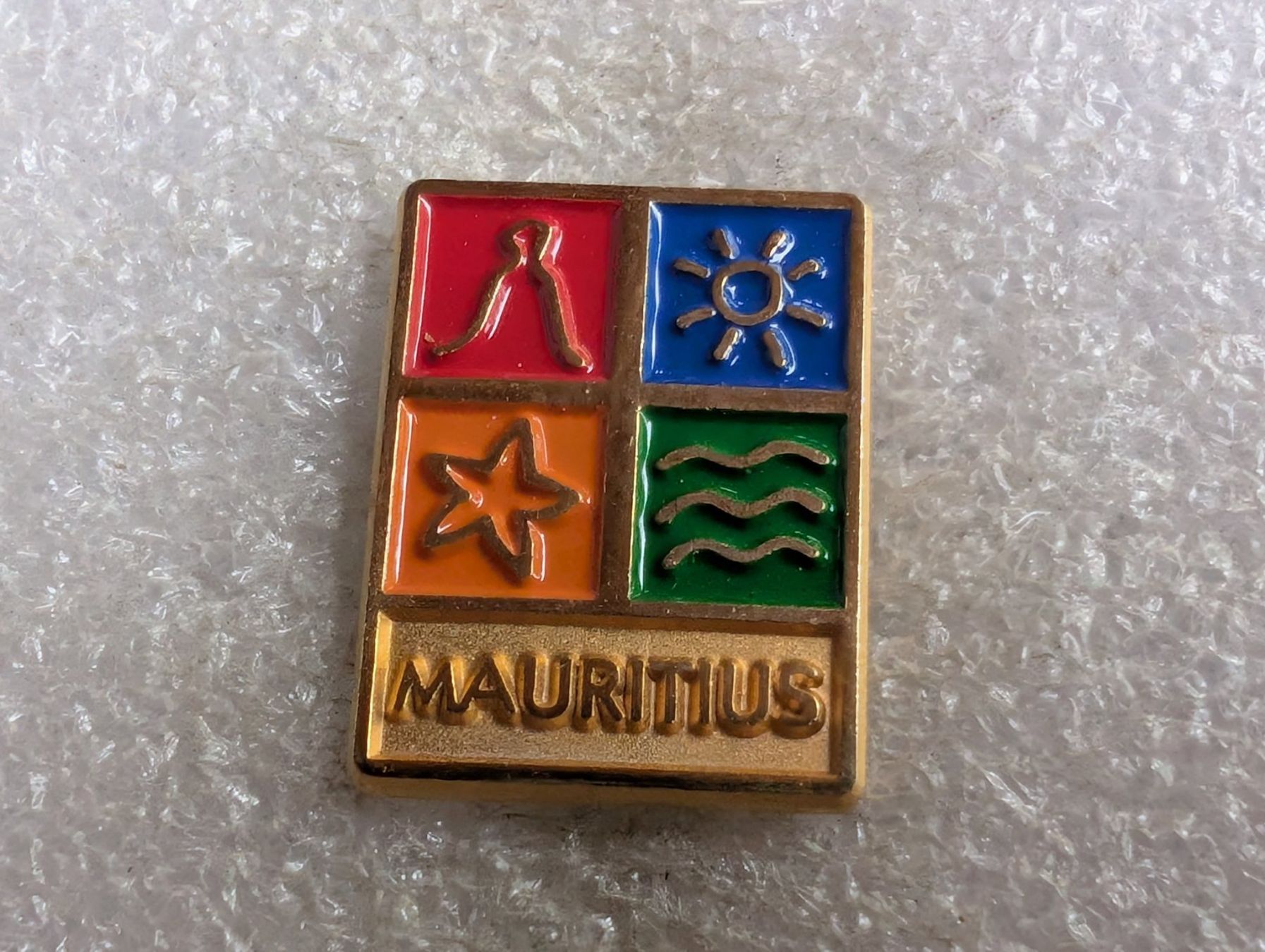 Plaquettes & Badges: Ansteckpin 176: Mauritius – D'occasion à Oppligen par Pin-Fall-Shop