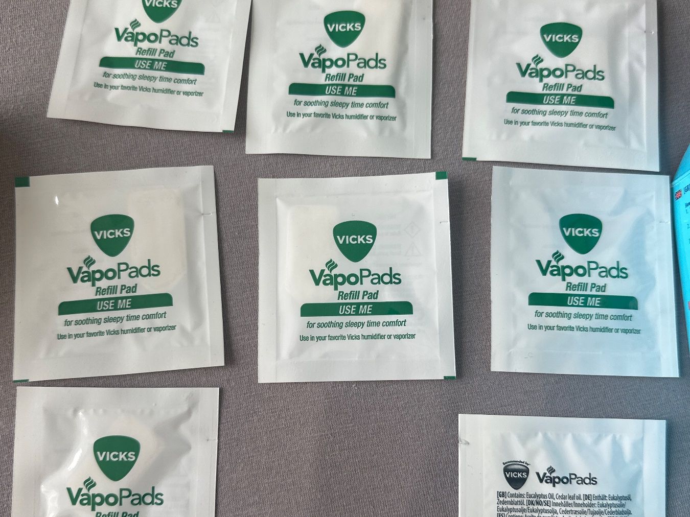 Altri Prodotti per fumatori: VICKS Dampfinhalator mit Pads – Nuovo (secondo la descrizione) da Zürich venduto da namrod 1