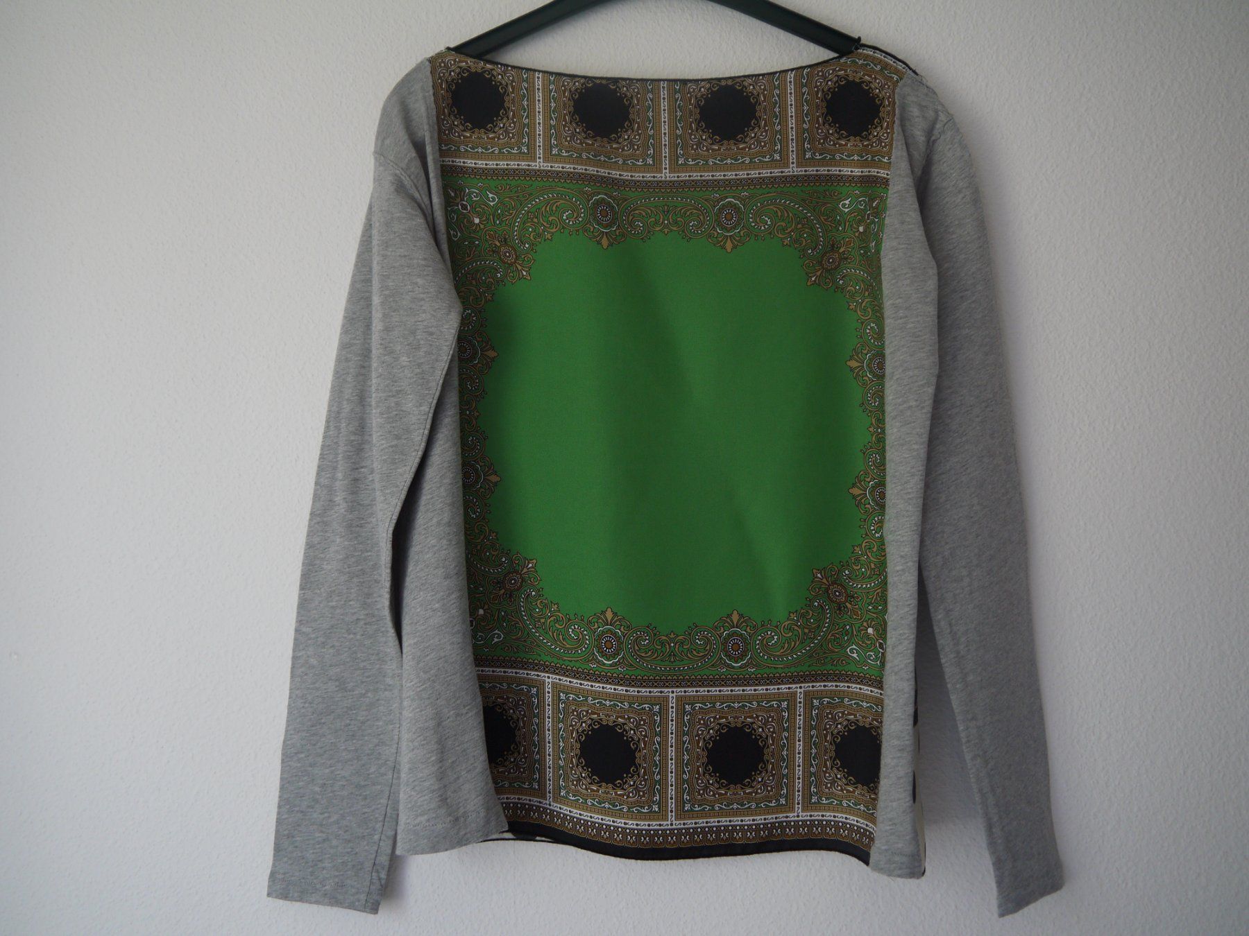 Dolce & Gabbana Camicette: Dolce & Gabbana Bluse aus Seide – Usato da Hagendorn venduto da Blaf 1